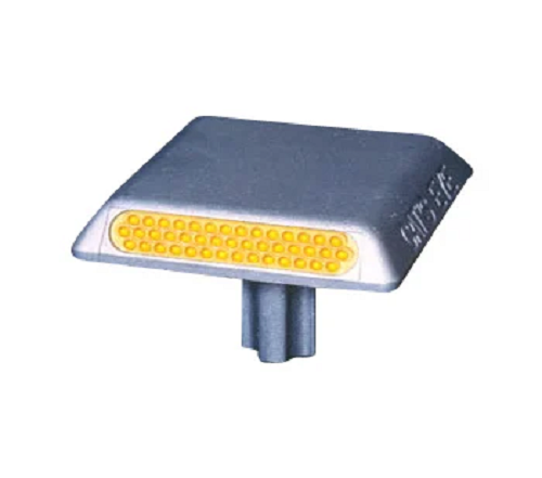 road-stud-with-lense-reflector
